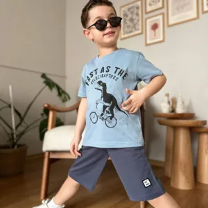 Δεινο-Στυλ Σετ για Μικρούς Πρωταθλητές - Γαλάζιο Μπλουζάκι & Μπλε Σορτς